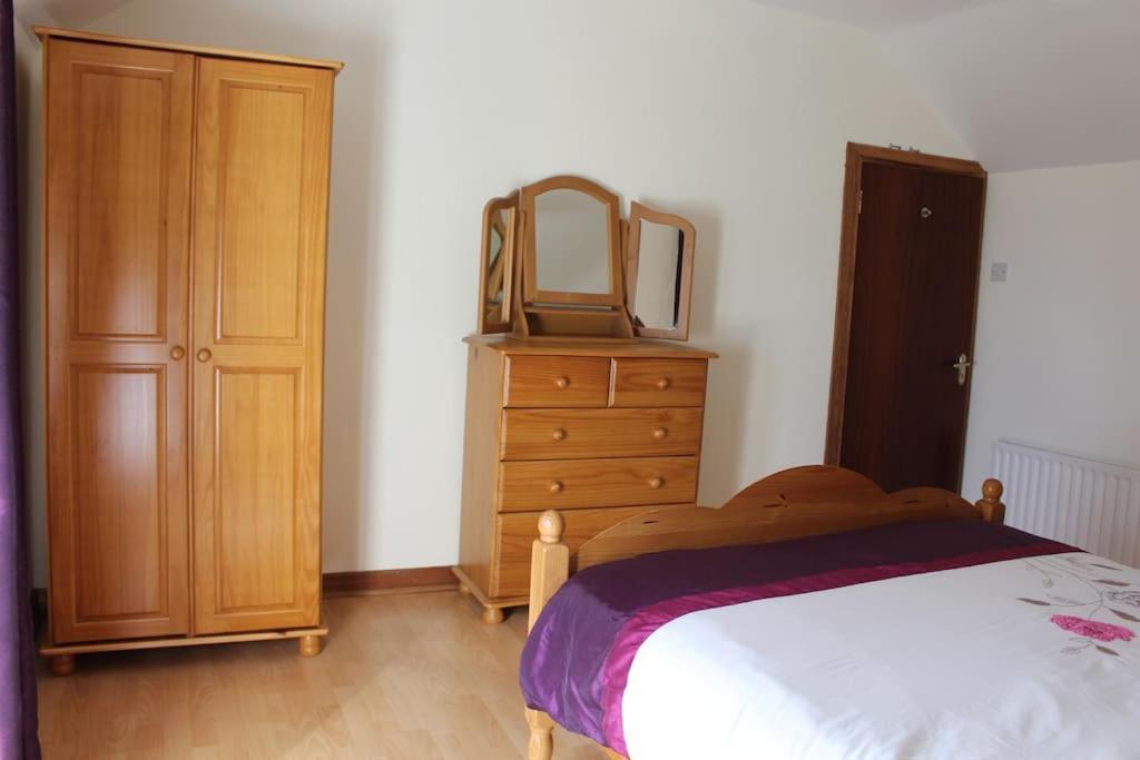 4 Bedroom Traditional Irish Farm House Killybegs Donegal Town Buitenkant foto