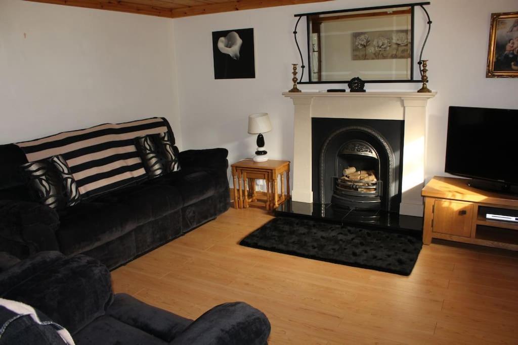 4 Bedroom Traditional Irish Farm House Killybegs Donegal Town Buitenkant foto
